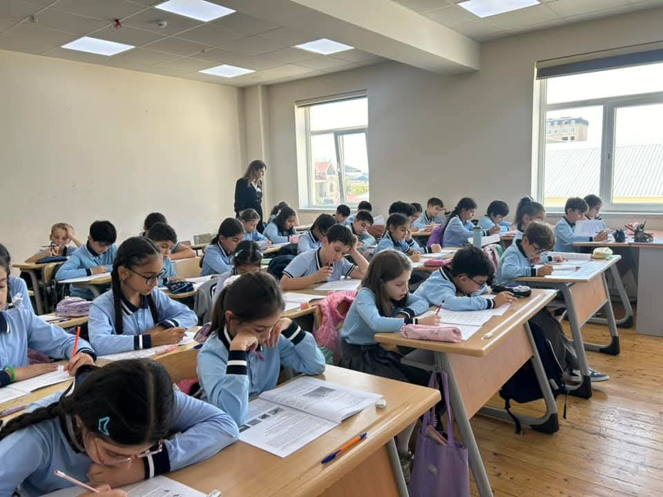 Tətil başa çatır: Uşaqların məktəbə adaptasiyası necə olmalıdır?