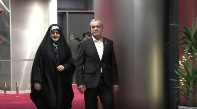 İran Prezidenti qızı ilə Azərbaycan dilində danışdı - VİDEO