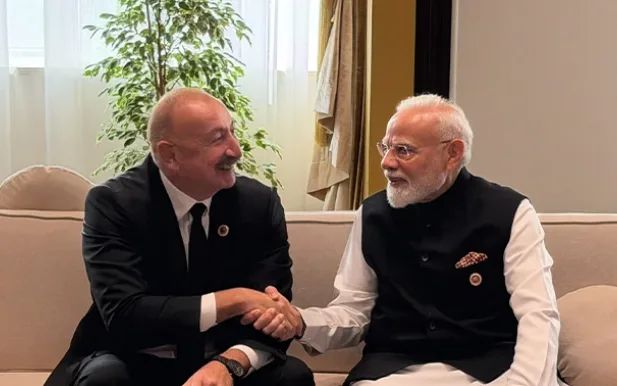 Prezidentin sosial şəbəkə hesabında Modi ilə görüşünə dair paylaşım edildi - FOTO
