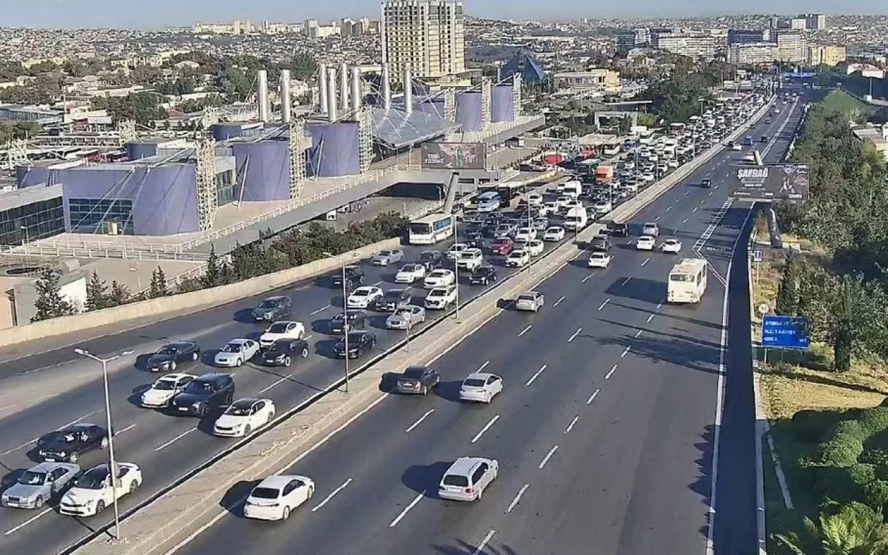 Bu yollarda tıxac var