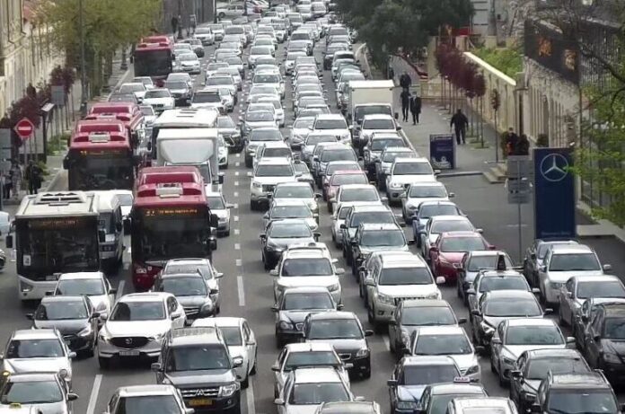 Formula 1, məktəblər, metro... – Sentyabrda Bakını nəqliyyat böhranı gözləyir?