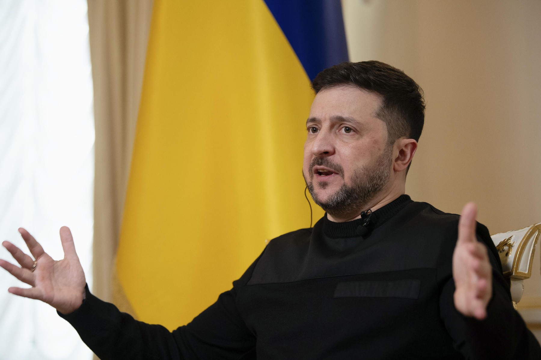 Zelenski: Müharibənin başa çatmasını yaxınlaşdırmağa hazırıq