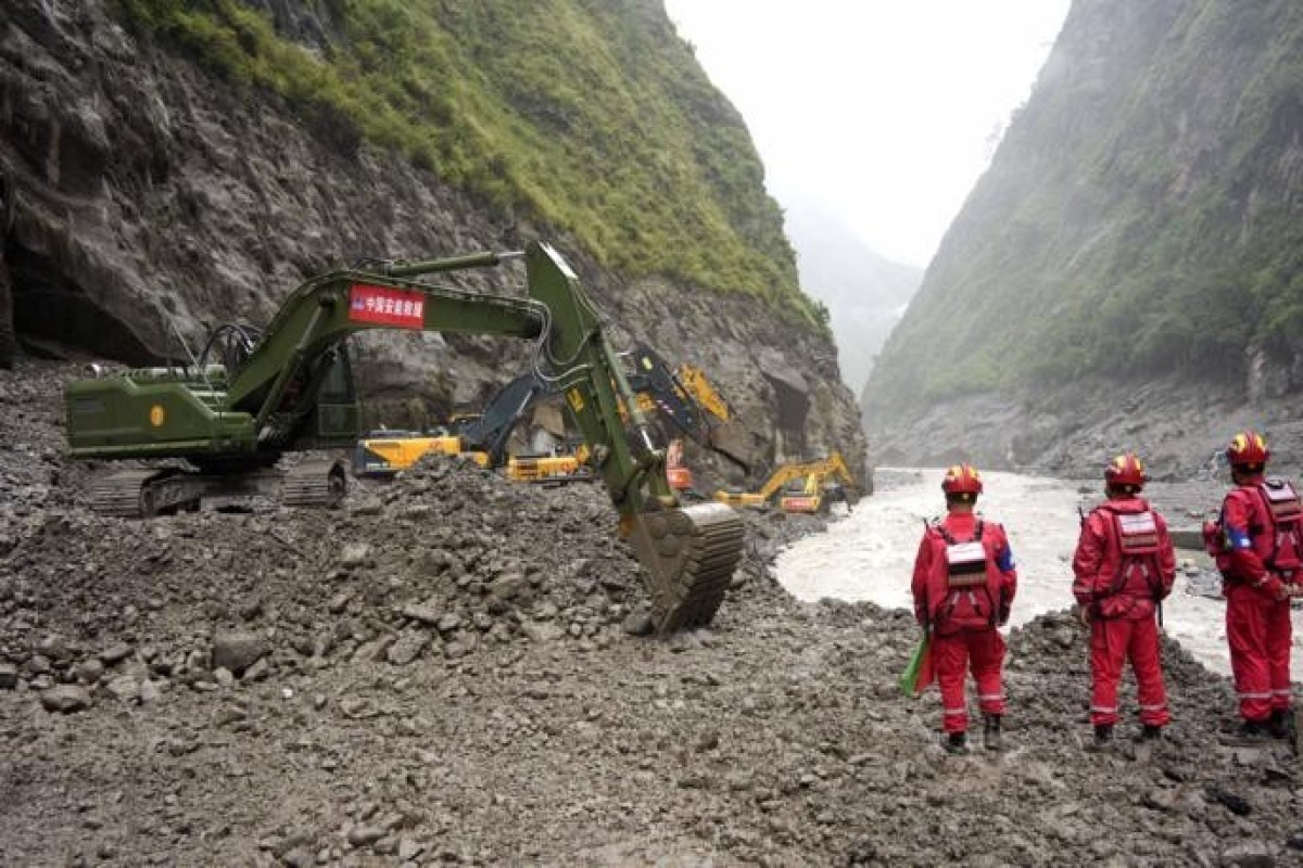 Tibetdə torpaq sürüşməsində ölənlərin sayı 43 nəfərə çatıb