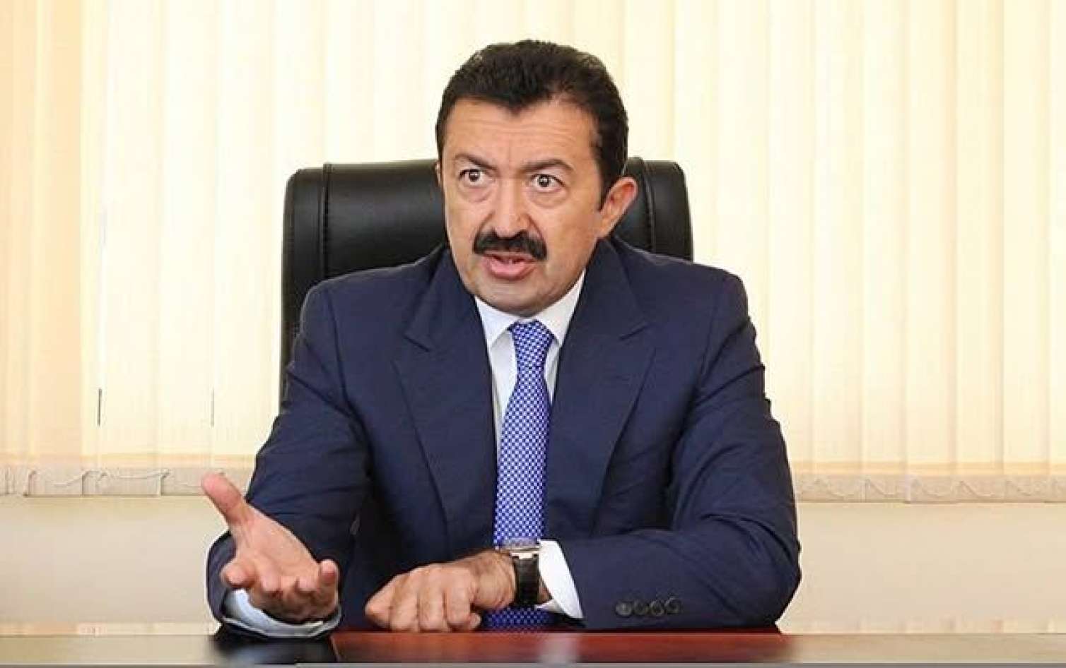 Prezidentin vəzifədən kənarlaşdırdığı Fəxri Kazımov kimdir?