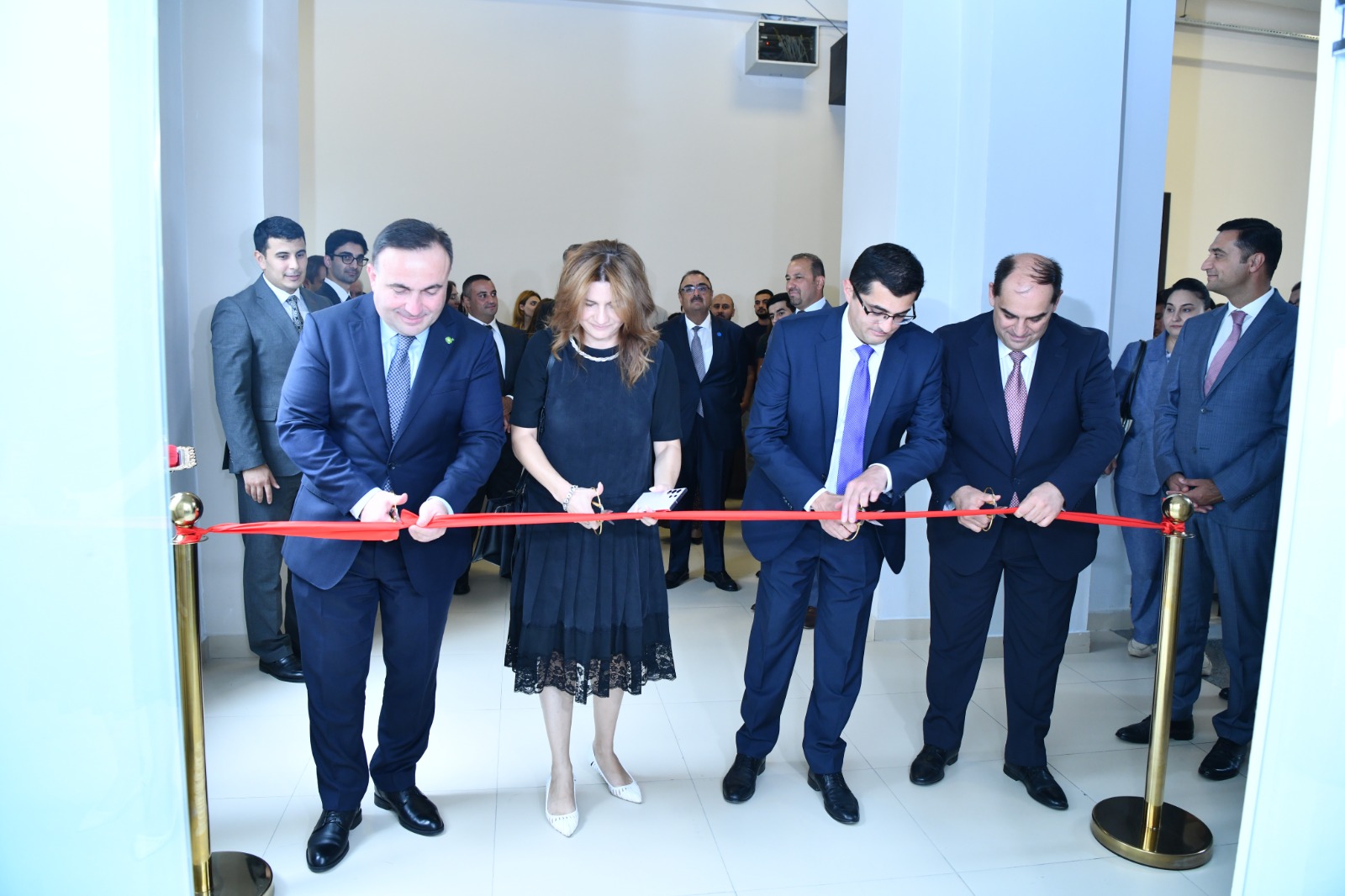 ADNSU-da “Bərpa olunan enerji resursları” mərkəzi və laboratoriyalarının açılışı oldu - FOTOLAR