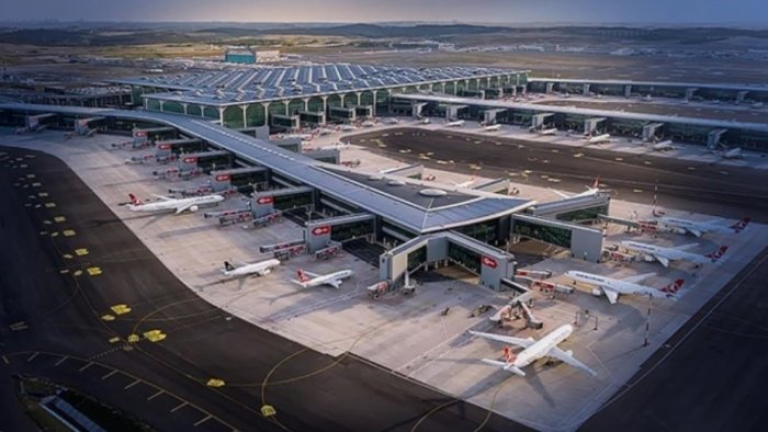 İstanbul aeroportunda yeni uçuş-enmə zolağı istifadəyə veriləcək