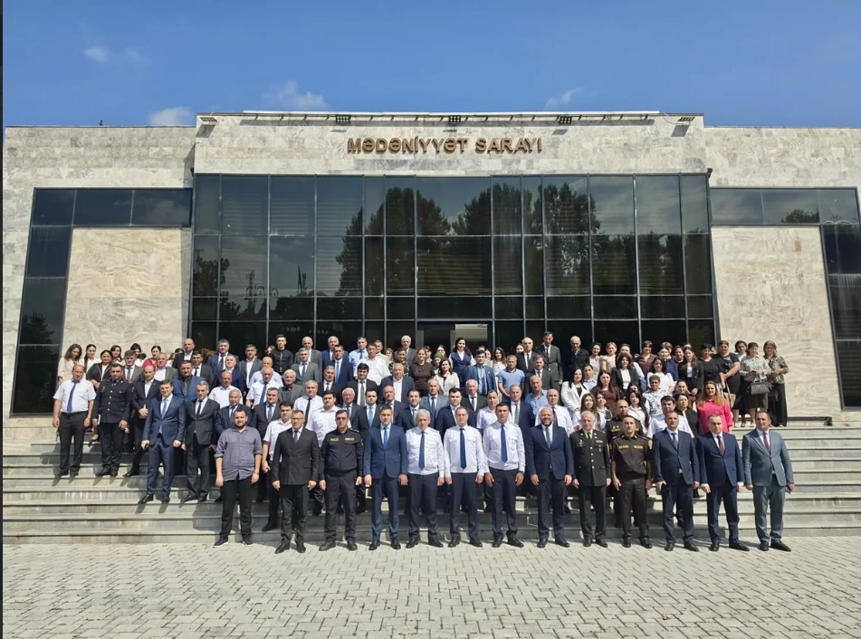 Baş Prokurorluq İsmayıllıda media və vətəndaş cəmiyyəti əməkdaşlığı mövzusunda konfrans keçirdi - FOTOLAR