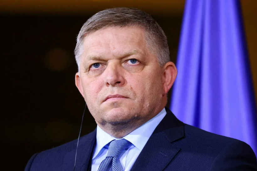 Fitso xəstəlik səbəbindən Ukraynaya səfərini ləğv edib