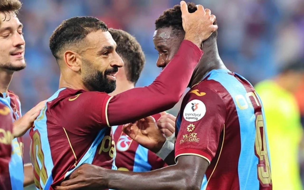 “Trabzonspor” “Qalatasaray”ı darmadağın etdi