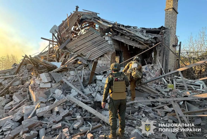 Rusiya Aleksandrovka qəsəbəsini bombaladı
