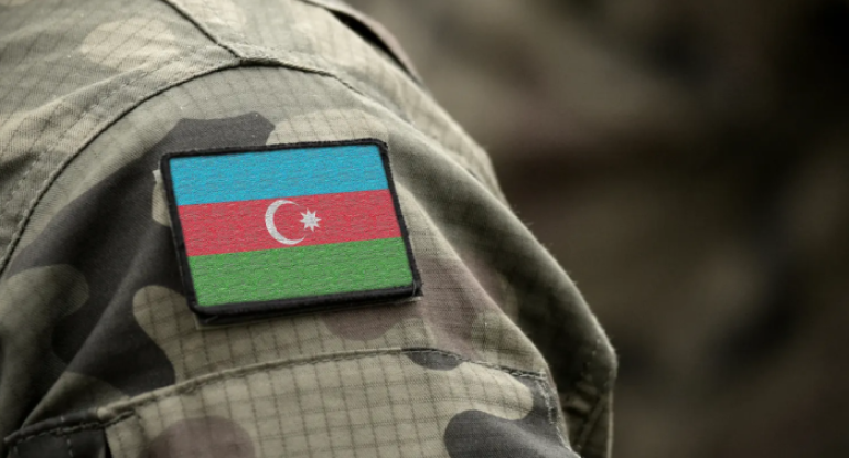 Azərbaycanda hərbçilərin maaşı artırılır