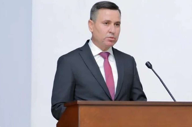 Dünən vəzifədən azad edilən başçı təhsil naziri təyin edildi