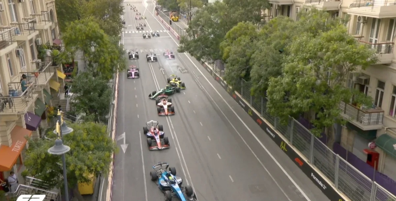 "Formula-1"in keçdiyi küçələrdə nəqliyyatın hərəkəti tam bərpa olunub