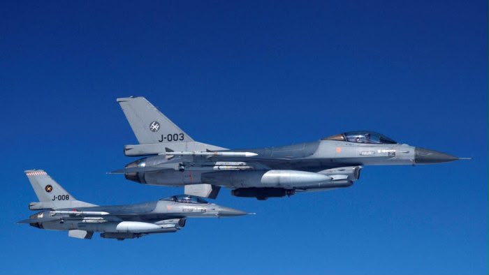 Belçika Ukraynaya üç ədəd F-16 qırıcısı verəcək