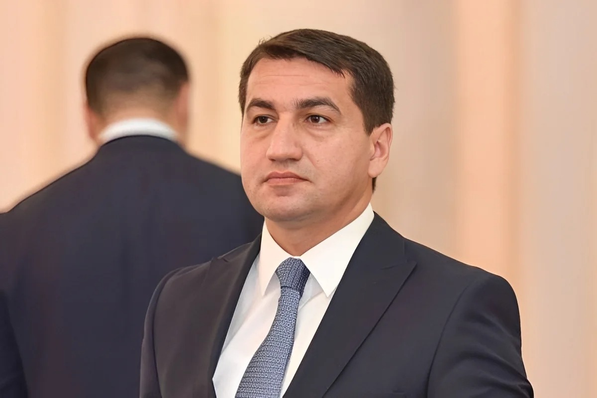 Hikmət Hacıyev: Ermənistan Konstitusiyasının dəyişdirilməsi sülh sazişinə doğru son addımdır