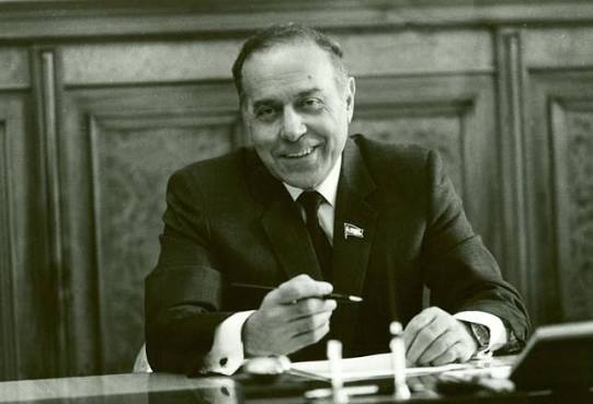 “Heydər Əliyev Azərbaycanı ağır bəlalardan xilas etdi” - Komitə sədri
