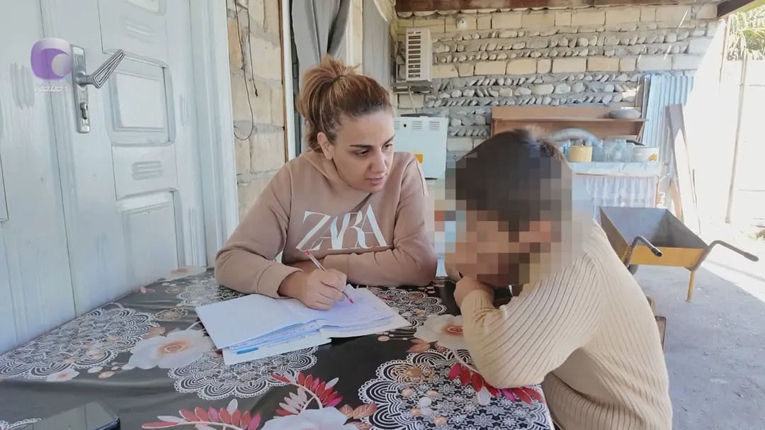 Ucarda şagirdin məktəbdən kənarlaşdırılması narazılıq yaradıb - VİDEO