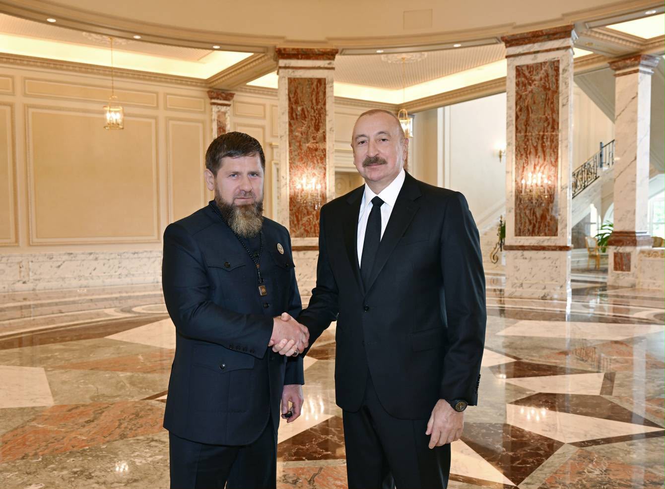 İlham Əliyev Rusiyanın Çeçenistan Respublikasının başçısını qəbul edib