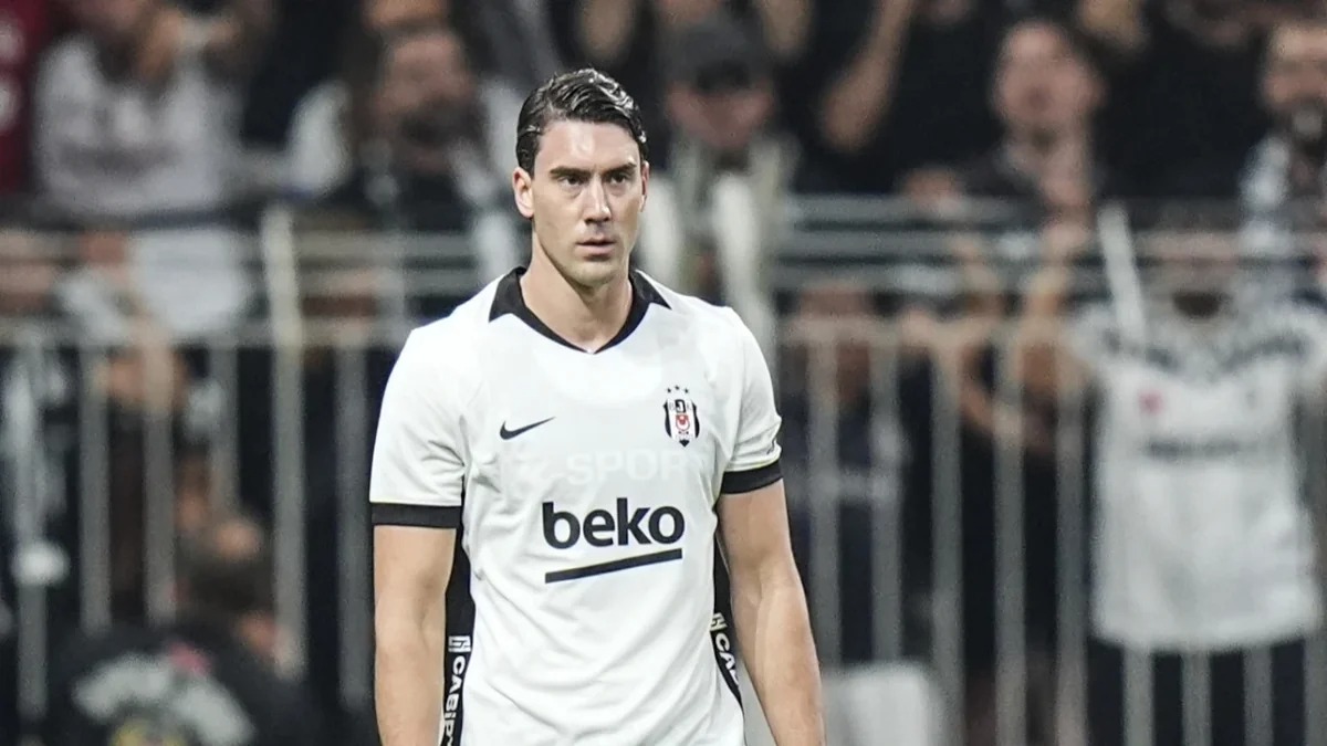 Duşan Vlahoviç "Beşiktaş"da rekorda imza atıb
