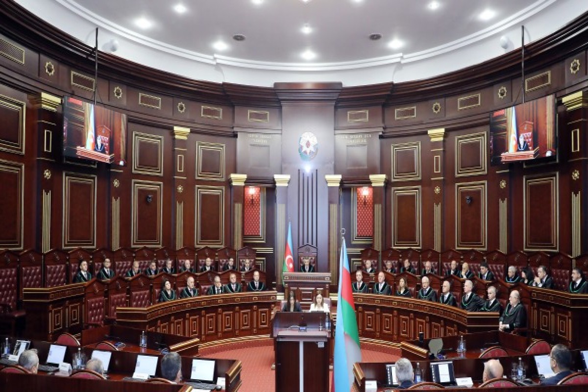 Yeni təyin olunmuş hakimlər Ali Məhkəmədə and içiblər