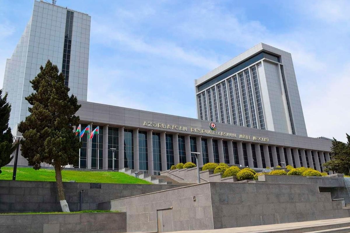 Milli Məclisin komissiyası: Xarici aktorların Azərbaycana qarşı hibrid hücumlarının miqyası xeyli artıb