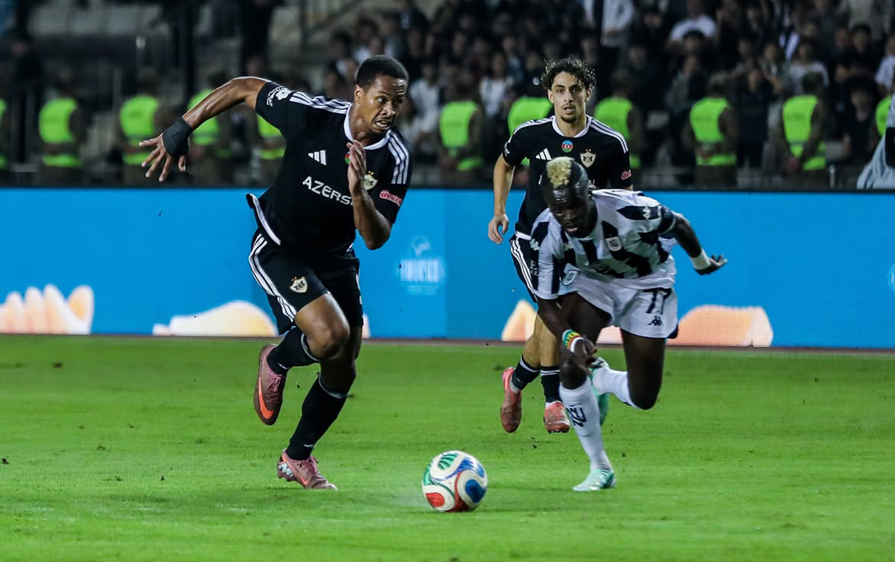 "Qarabağ" "Neftçi" ilə oyunun son dəqiqəsində məğlubiyyətdən xilas olub