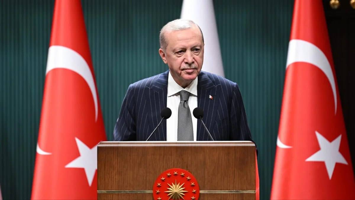 Ərdoğan Azərbaycanı Müstəqilliyin Bərpası Günü münasibətilə təbrik etdi - FOTO