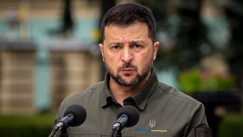 Zelenskidən Trampa sərt cavab: Məni o terrorçu ilə müqayisə edə bilməzsiniz