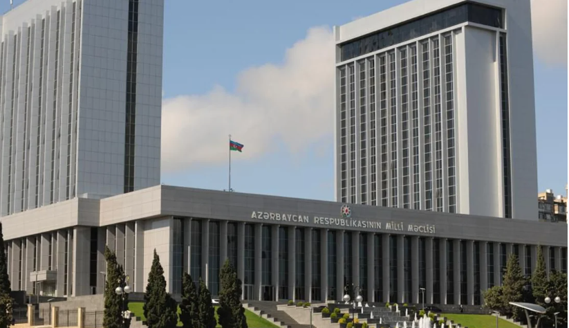 Milli Məclis: Fransada baş verənlər hökumətin siyasi iflasının göstəricisidir