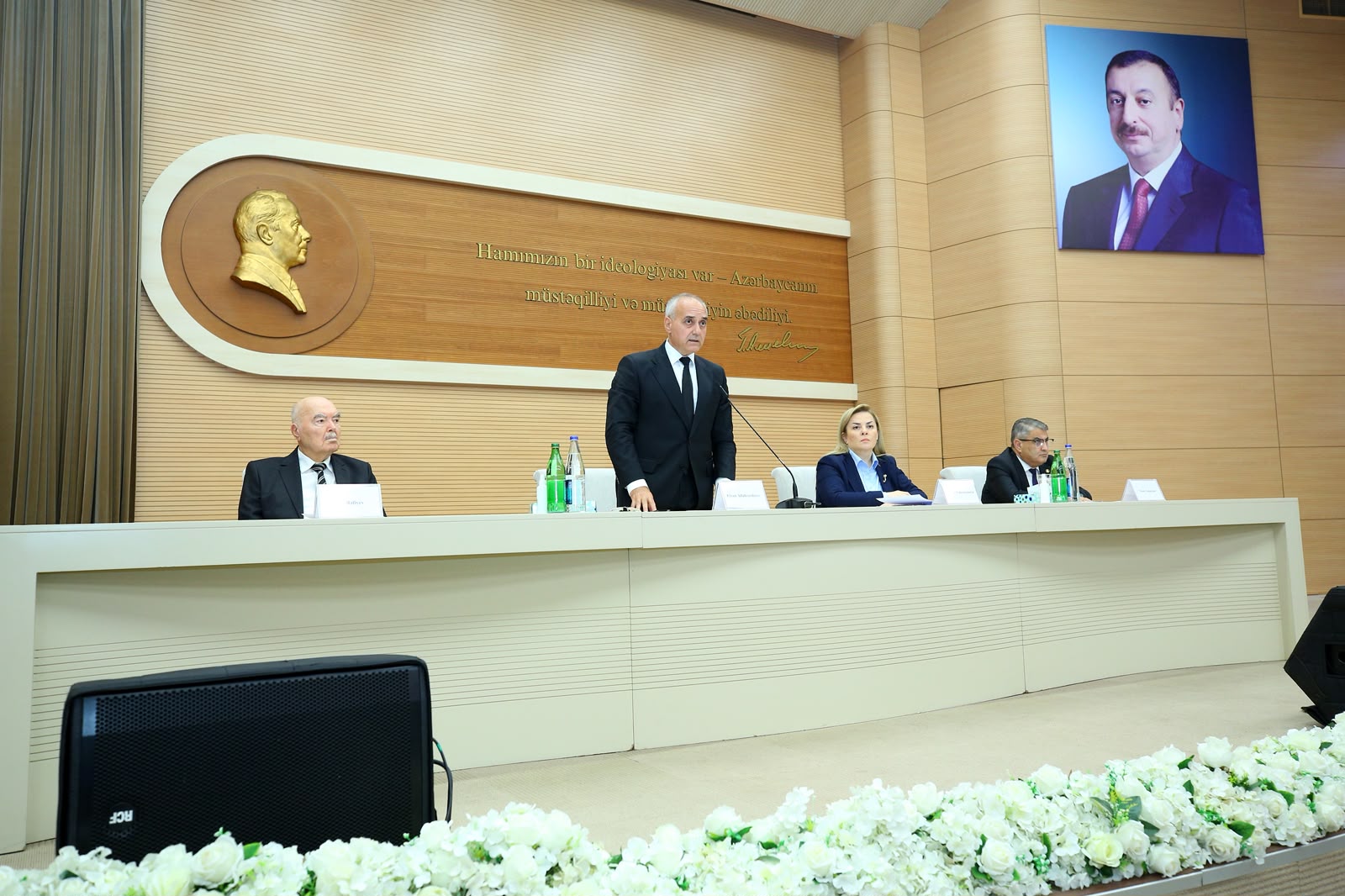 Binəqədidə müşavirə keçirildi - FOTOLAR