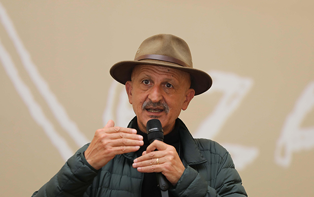 Reza Deqati Parisdəki aksiyalarda xəsarət alıb
