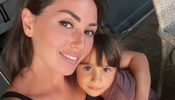 “Qızım babası kimi siyasətçi olacaq“