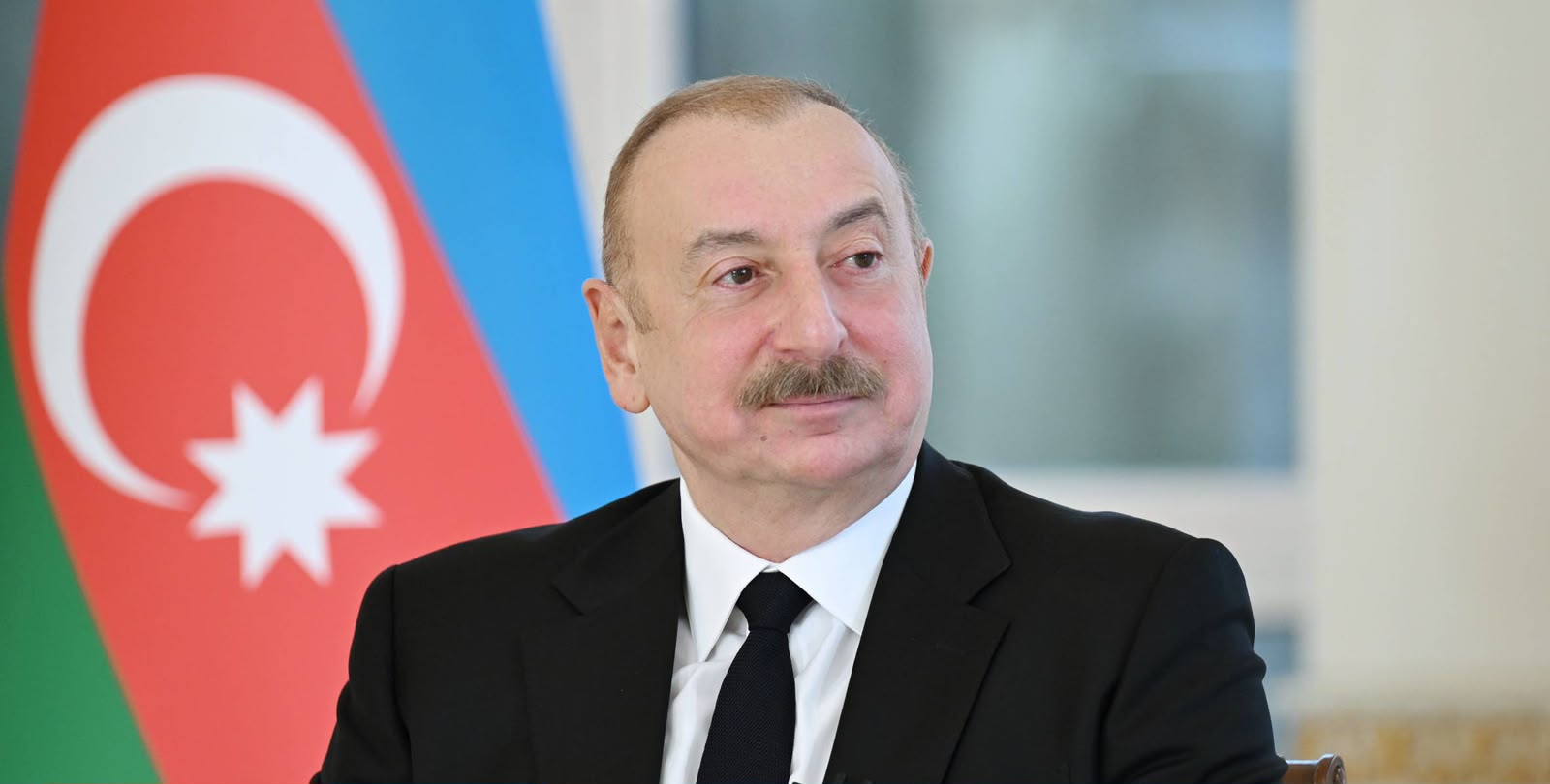 Prezident İlham Əliyev FIFA U-15 dünya çempionatının və festivalının açılış mərasimini izləyir