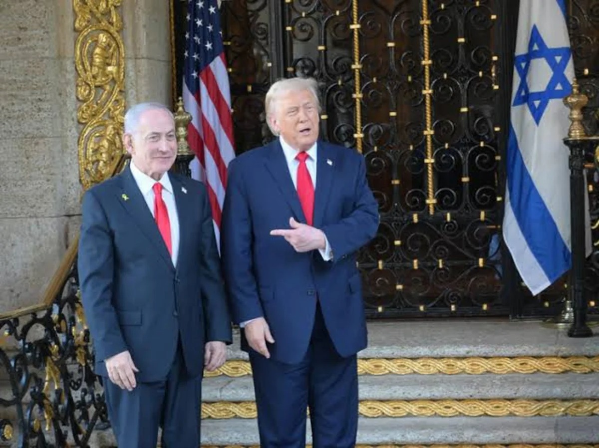 Donald Tramp israilliləri seçkilərdə Netanyahunu dəstəkləməyə çağırıb
