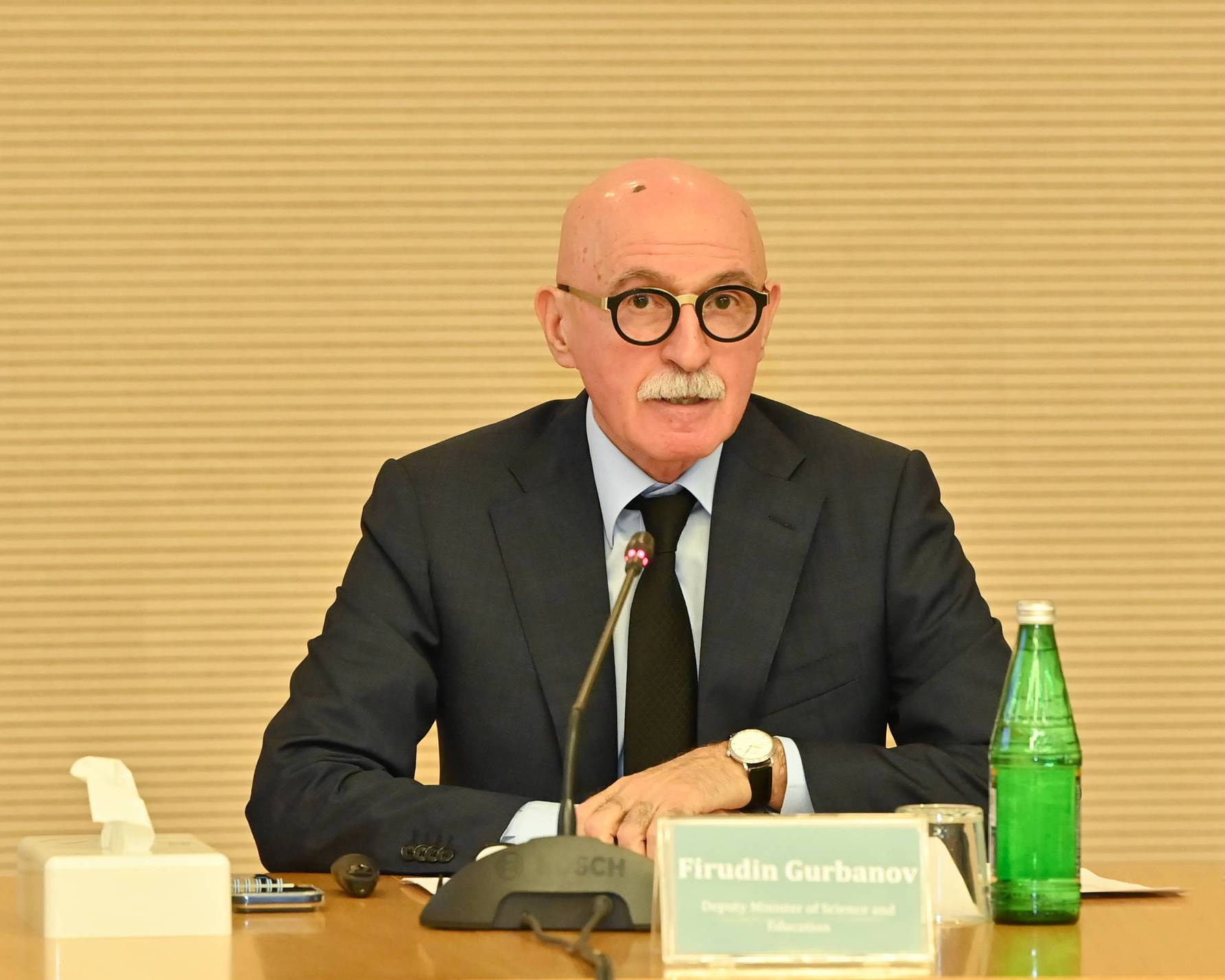 “Mədəniyyətlərarası dialoq, təhsil və rəqəmsal transformasiya” mövzusunda sessiya keçirilib