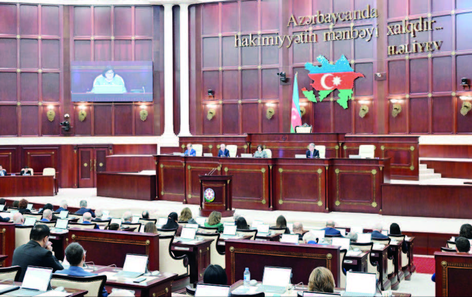 Oktyabr ayında mediada ən fəal deputatlar məlum oldu - SİYAHI