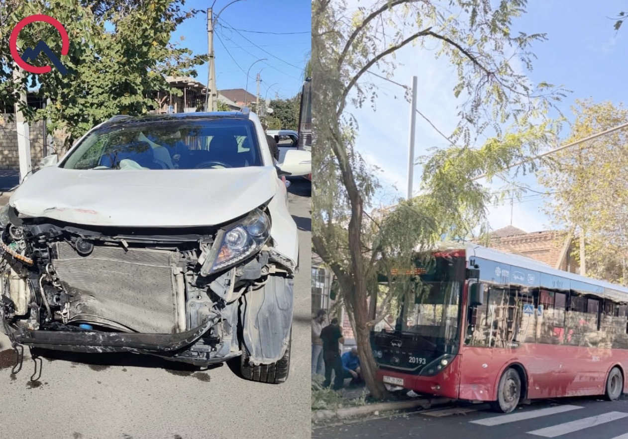 Gəncədə “Baku Bus” qəza törətdi - Fotolar